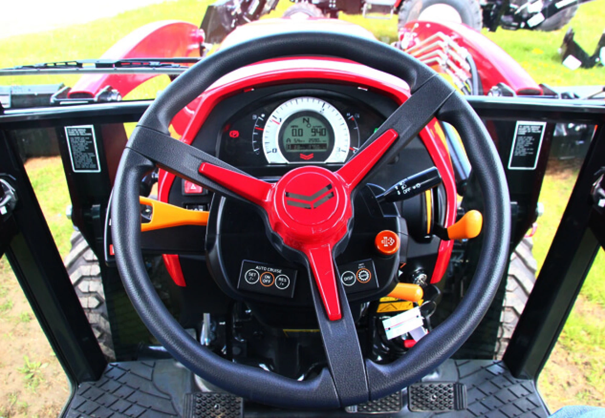 Yanmar-YT347-Cab-Cockpit