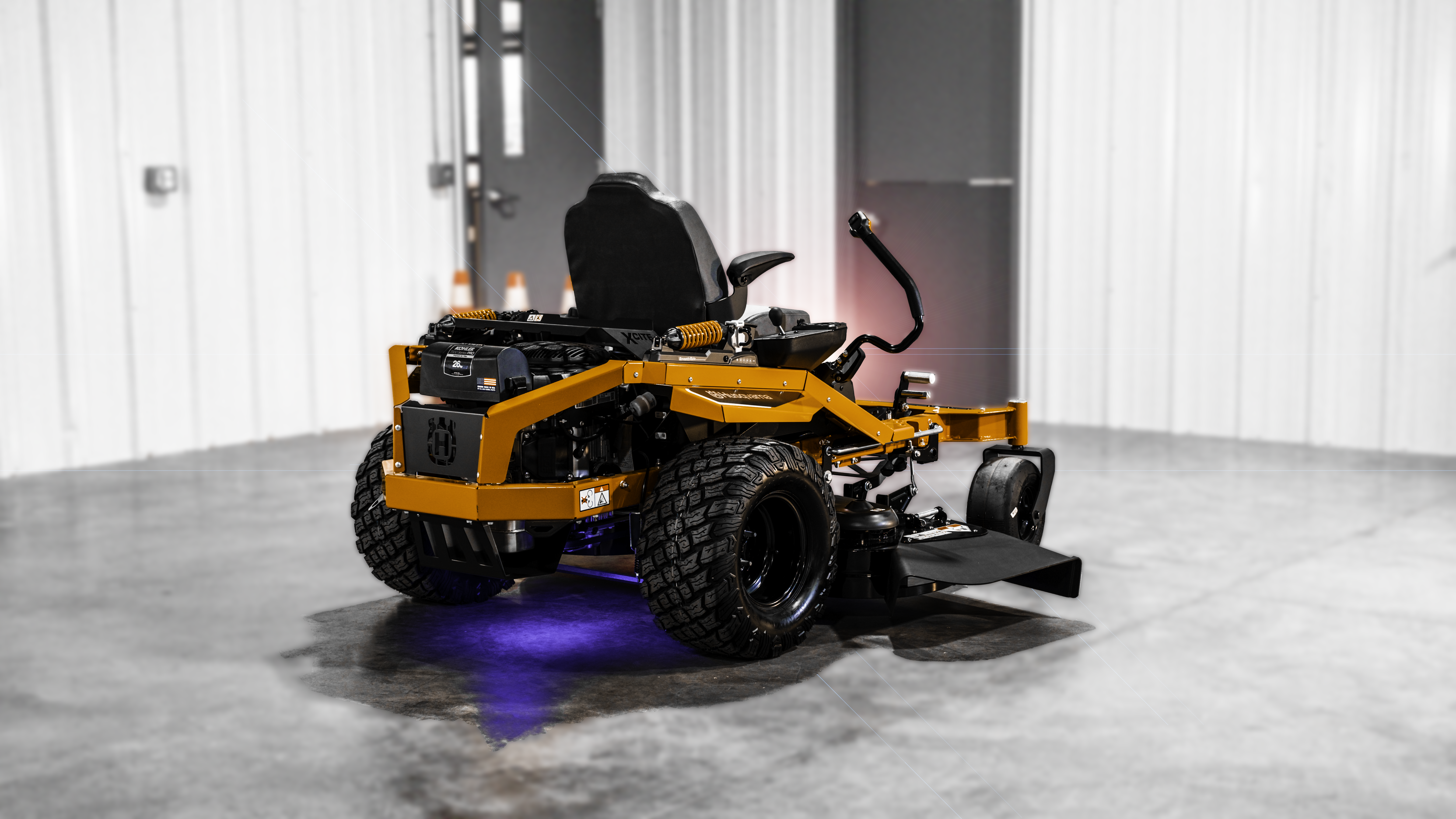 The 2023 BEST RESIDENTIAL Zero Turn Mower: Husqvarna Xcite