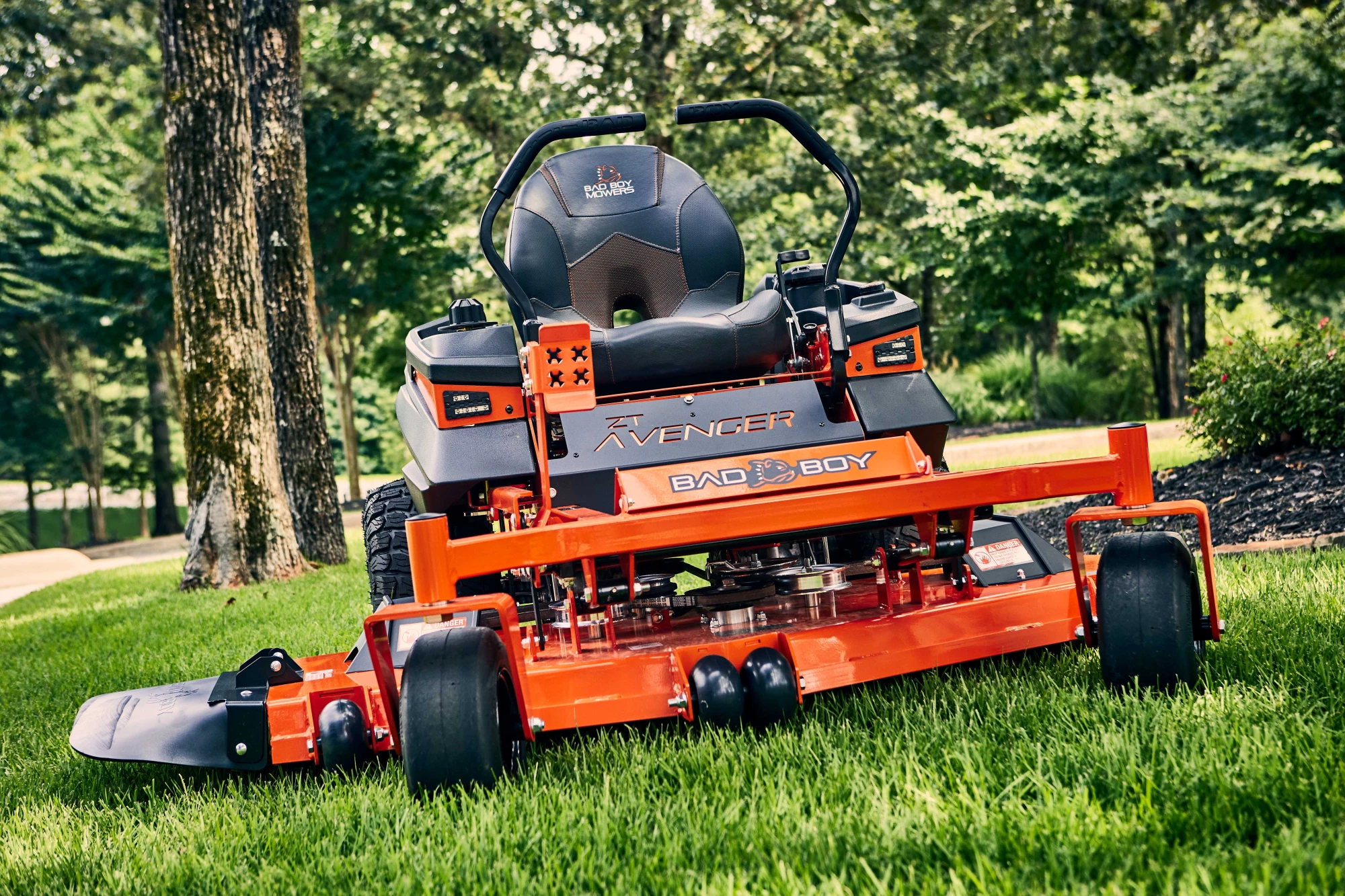 ZT AVENGER LAWN PICTURE1